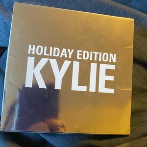Kylie Cosmetics Holiday Edition Lipstick set
